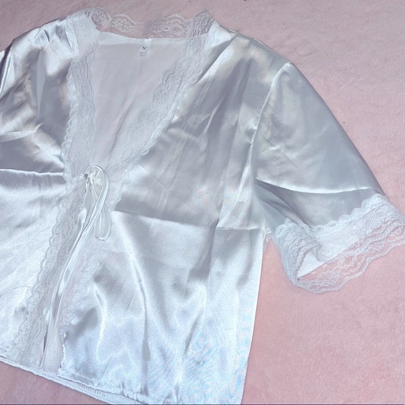 SHEIN Lace Trim Satin Top - Picture 5 of 6